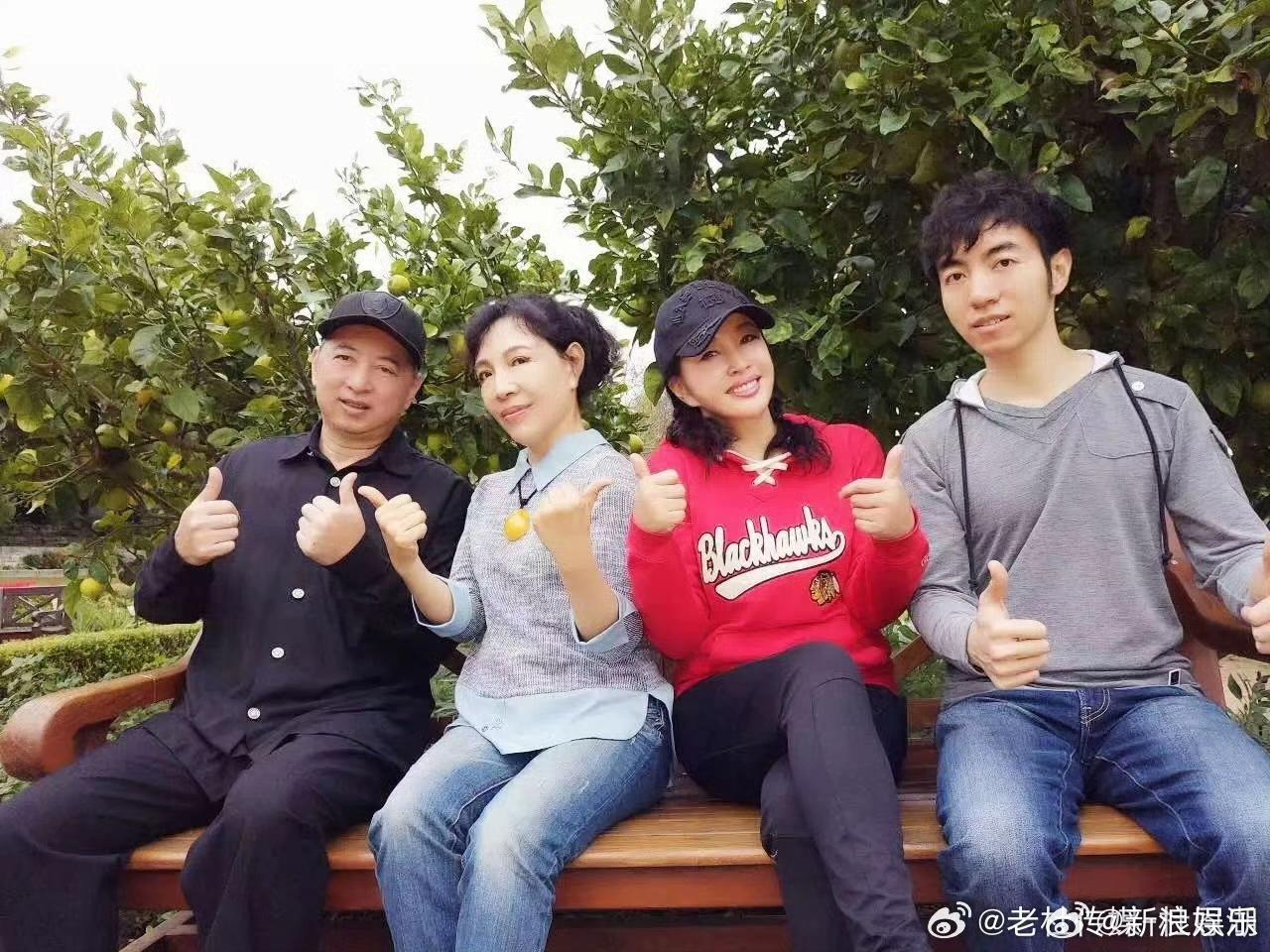 76岁刘晓庆亲情反目！亲妹公开反击，晚年境遇复刻梅艳芳
76岁刘晓庆的家事彻底闹