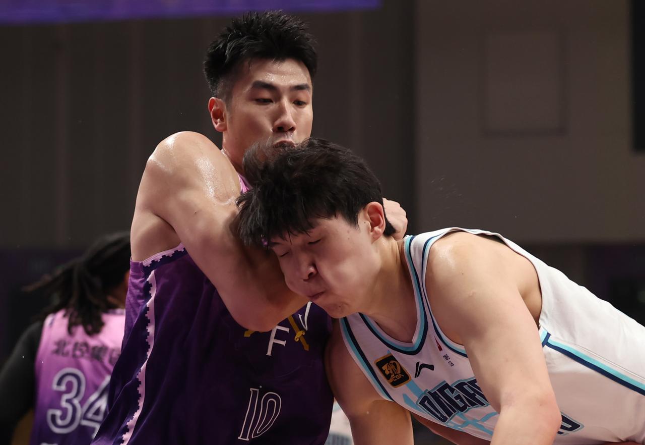 青岛队为何能够以25分的战绩大胜北控这支球队？真相在这里被彻底揭开！就在上场遭遇