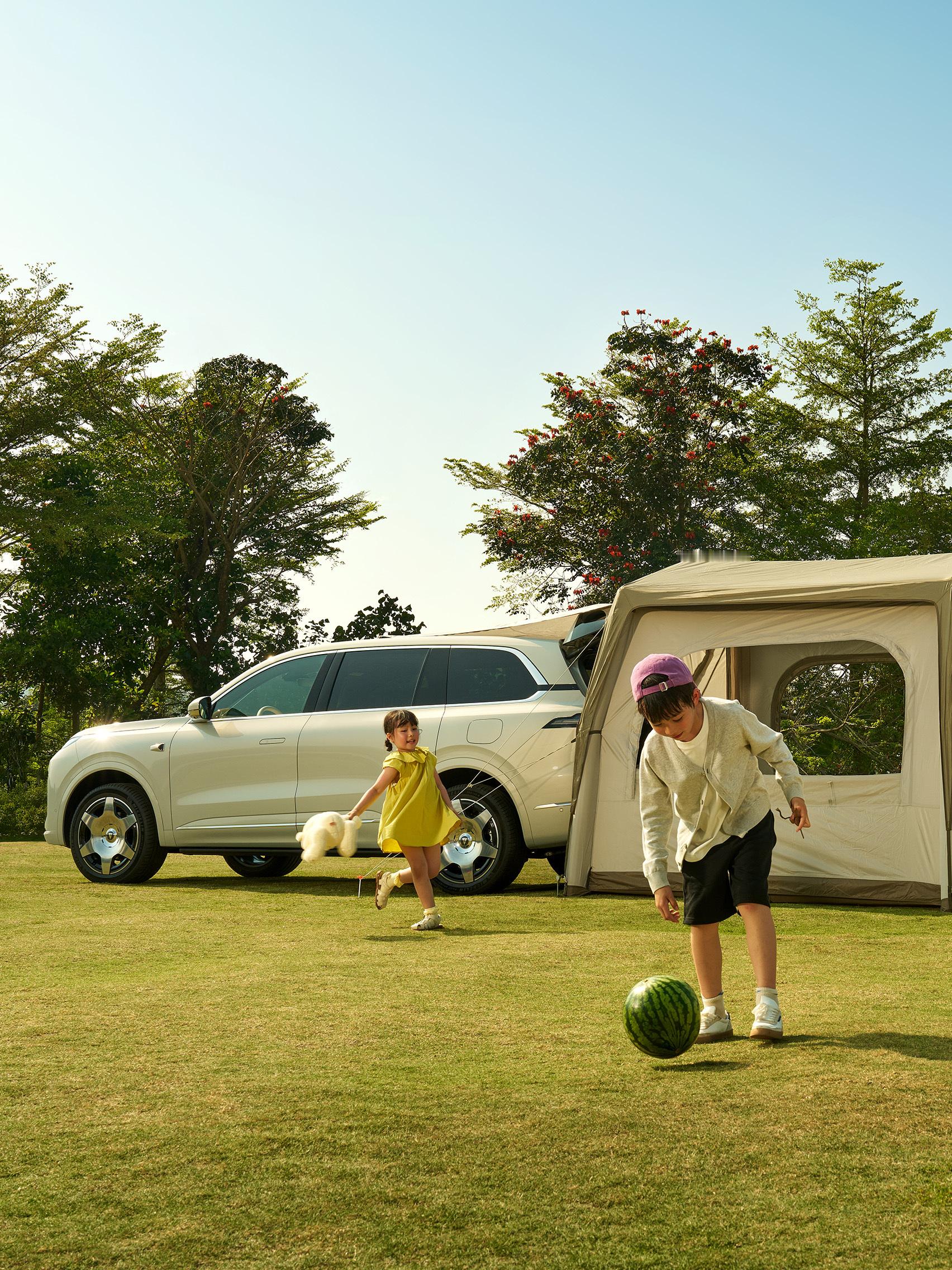 华为这次是真的杀！疯！了！刚结束的华为乾崑生态大会，直接甩出L3级别智能驾驶辅助