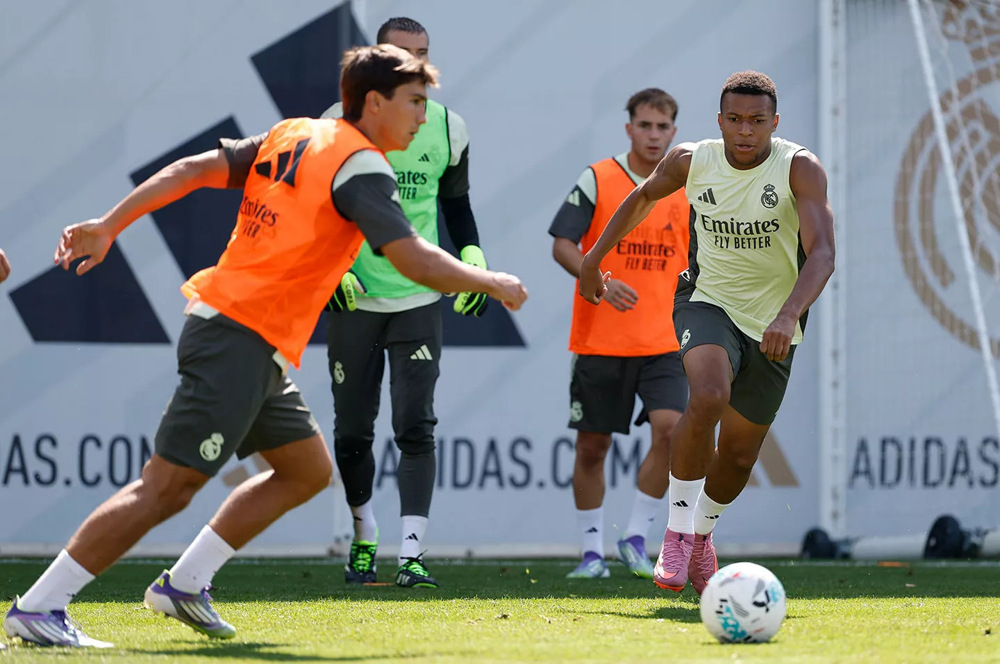 2025.8.11今日，球队季前训练（组图2）皇马训练halamadrid ​​