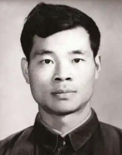 1982年6月16日，西安某医院给一位四十多岁男人做遗体解剖。医生发现他全身上下