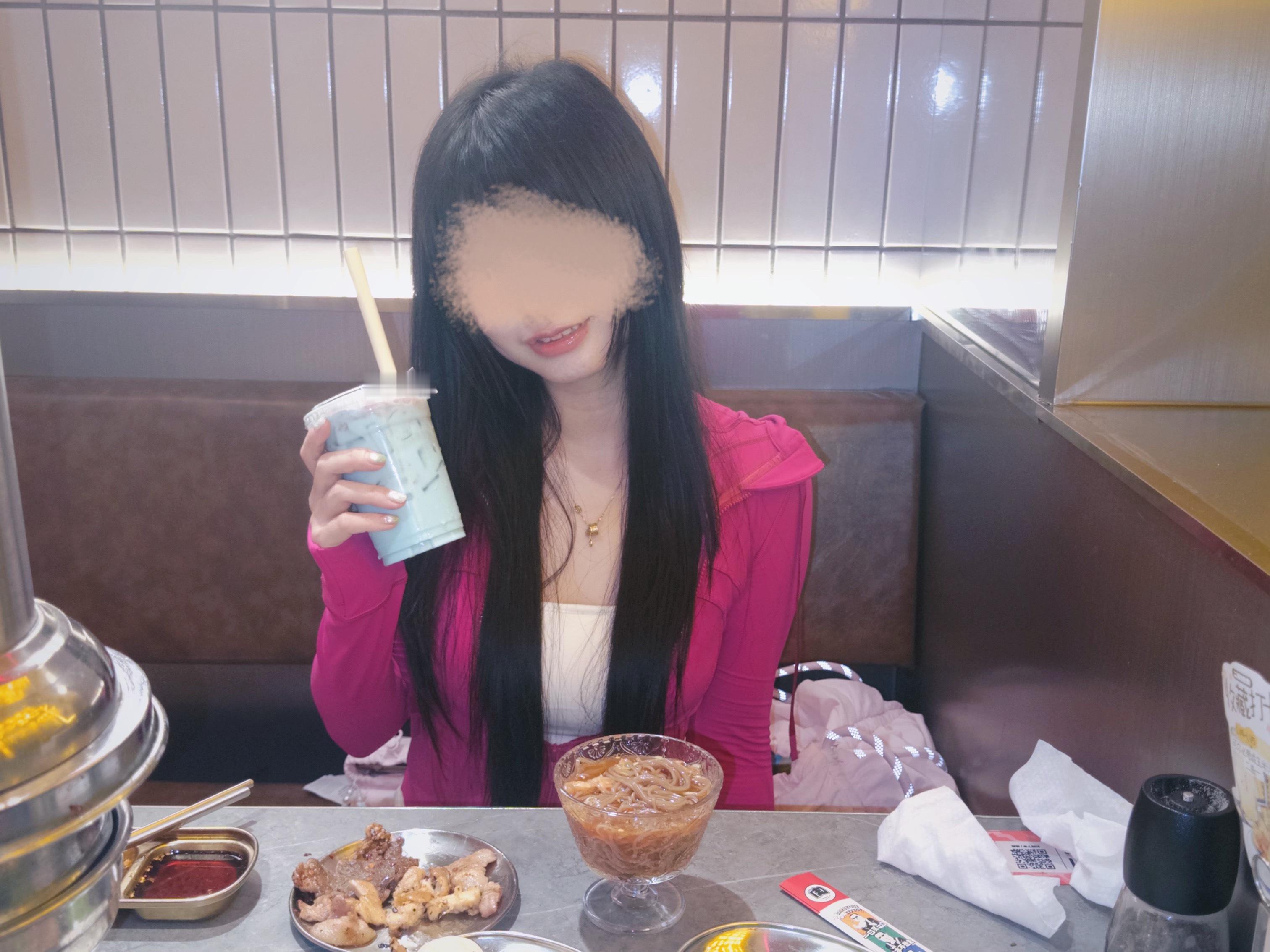 家人们今天小宝终于能出酒店去逛逛了吗…可以了咩