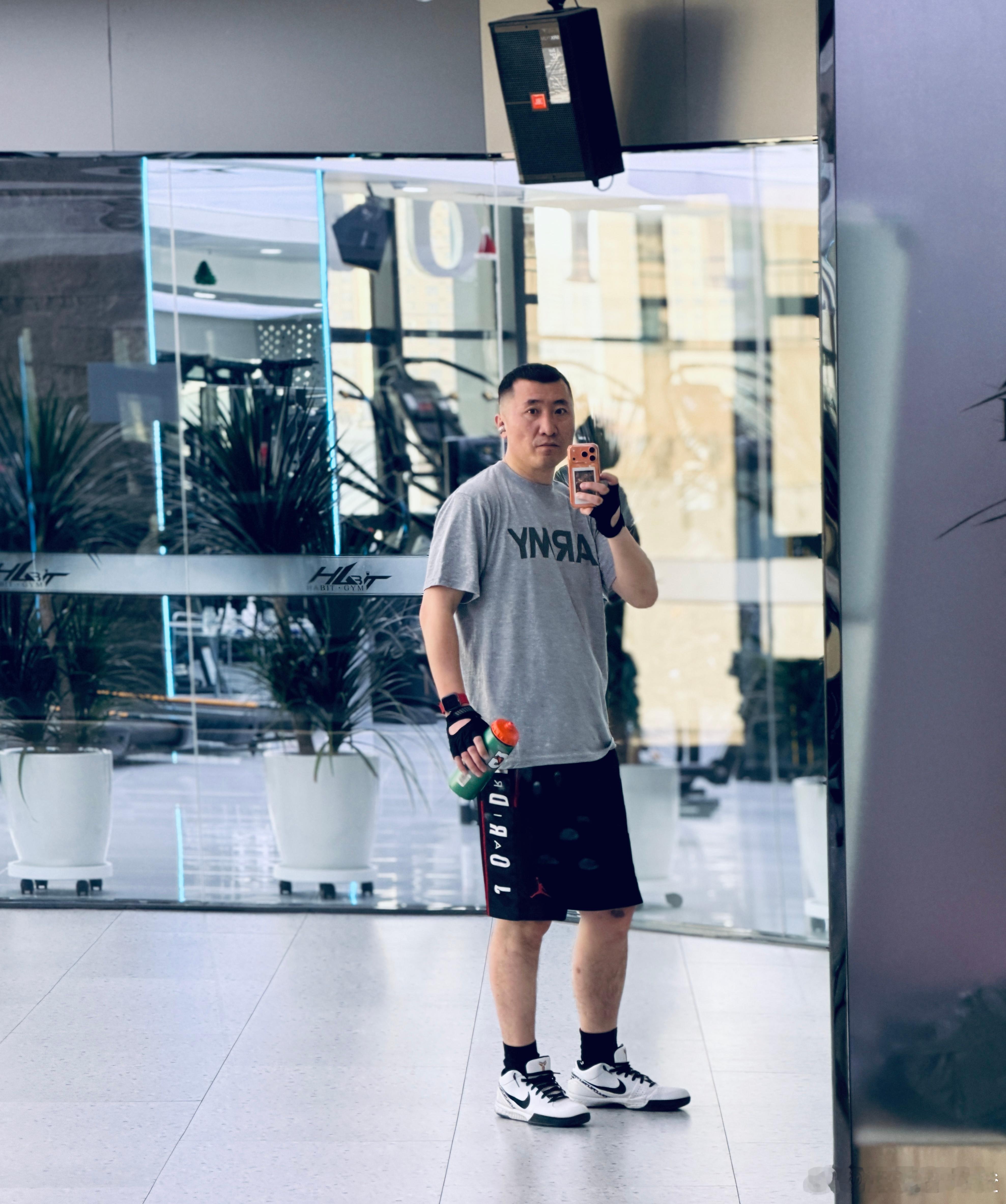 当你愿意直面情绪，治愈便已悄然开始。好梦~~~ 