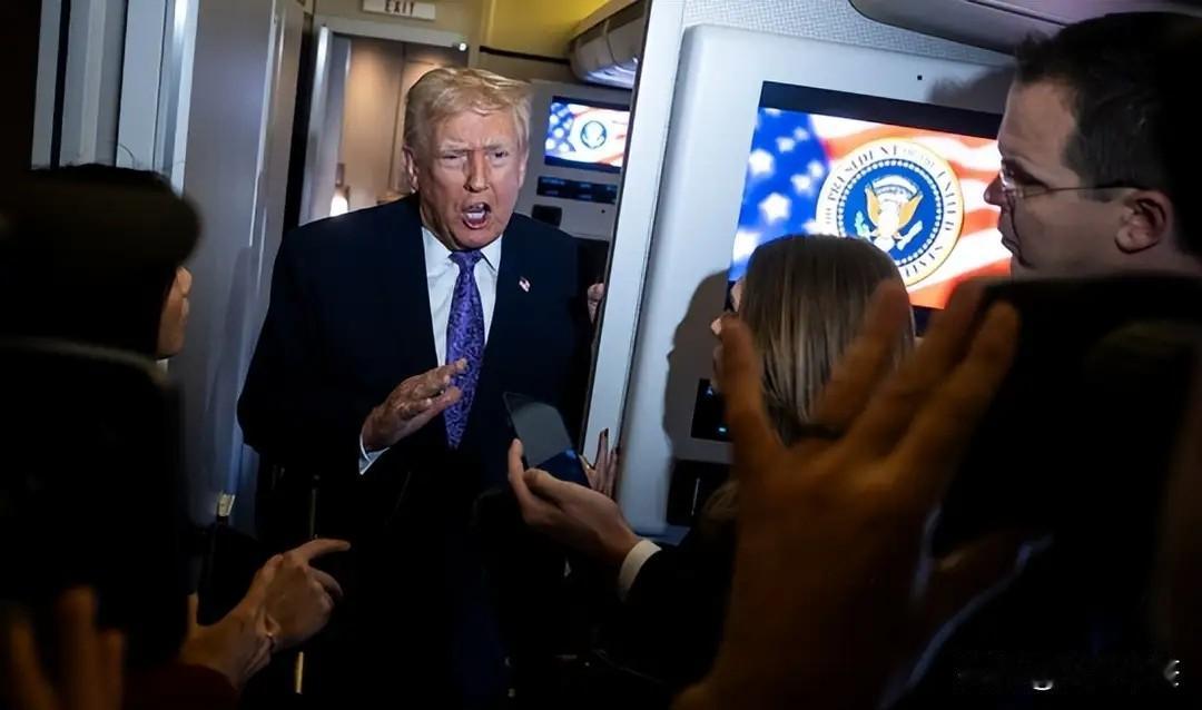 在美委局势剑拔弩张之时，特朗普与马杜罗的一通电话，瞬间成为国际焦点。这通看似突然