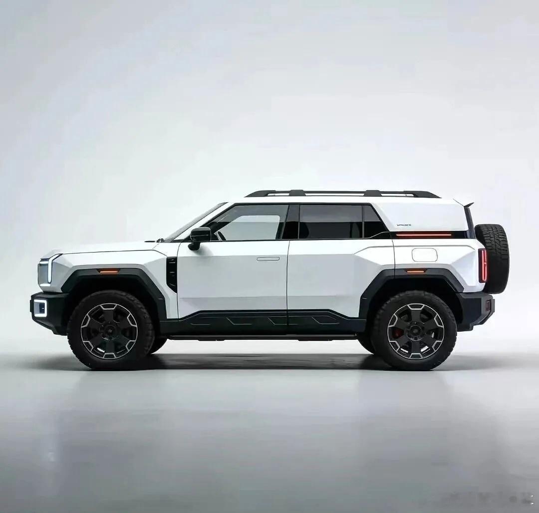 看样子应该是方程豹系列不知道会不会量产但也说明了比亚迪其实并不缺好的设计师 