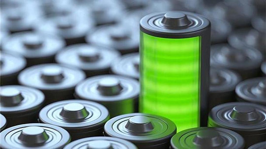 ⚡️ 中国科学家攻克固态电池核心技术！2026年将量产“不怕冷、不爆炸”的神器?