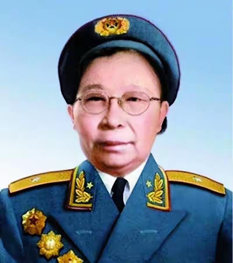 唯一女开国将军李贞，育有二十余子女，中央特批大军区级待遇
 
你能想象吗？在近百