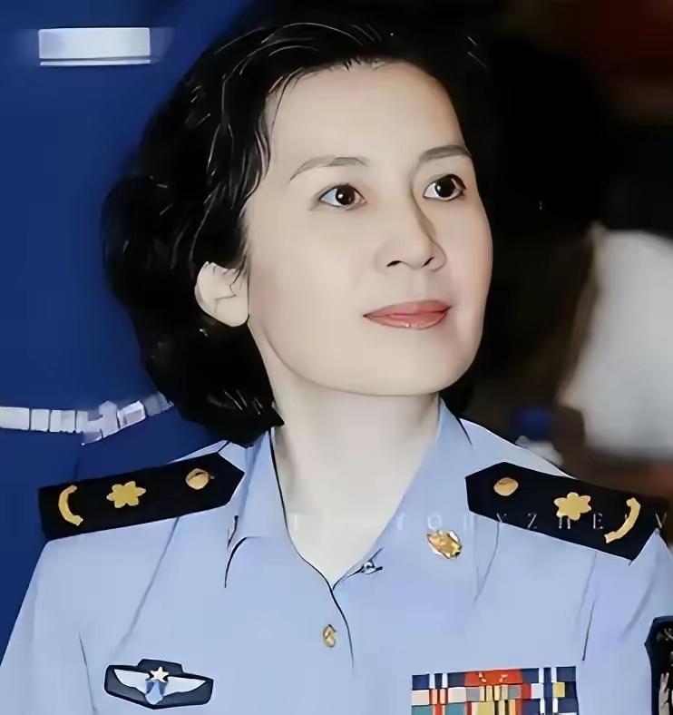 八十年代的美女啊！电视剧《磋砣岁月》获奖的影后女神。
你知道她是谁吗？