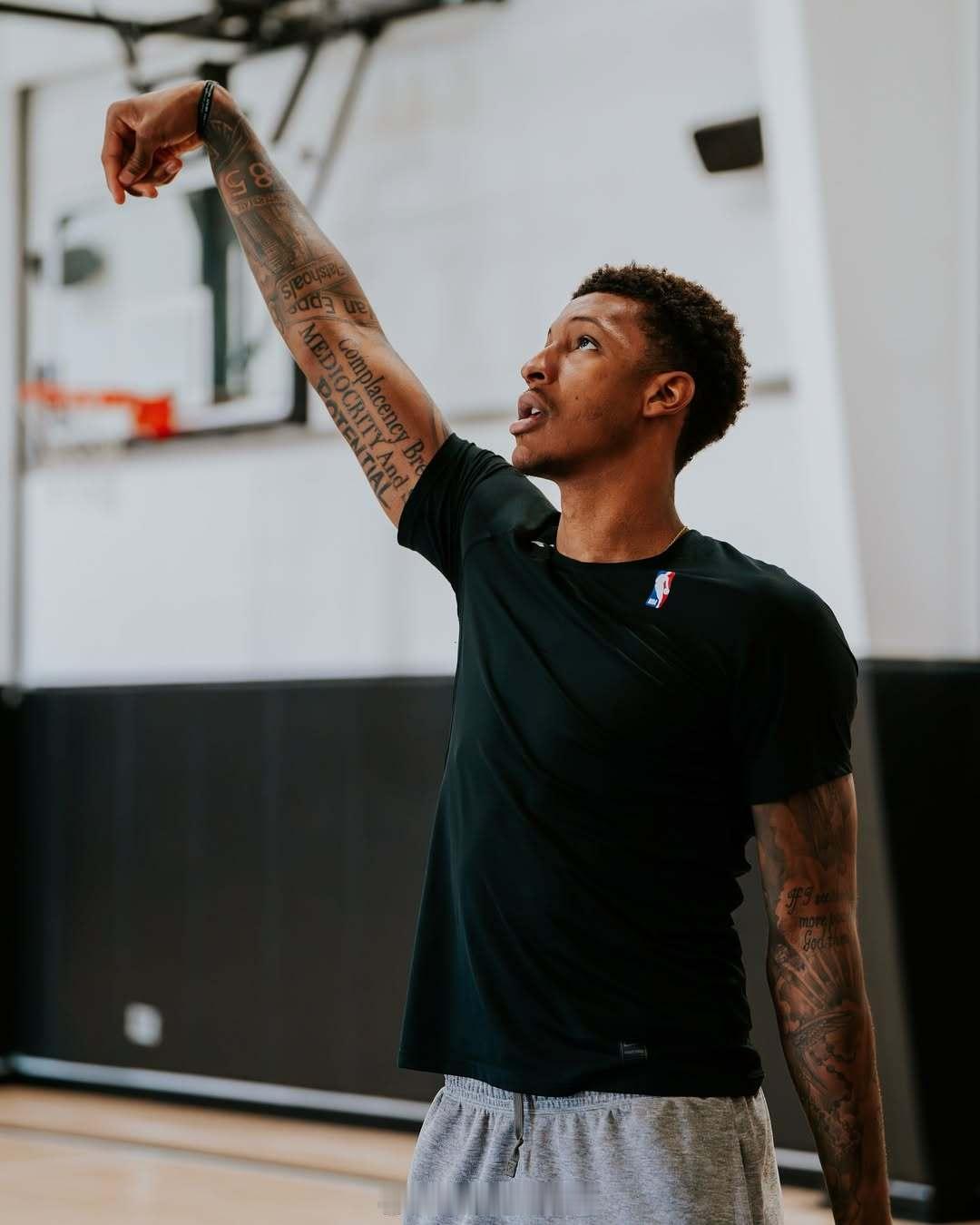 小贾的休赛期小贾巴里史密斯休斯顿火箭NBA吐槽大会 ​​​
