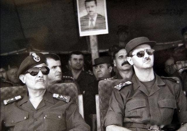 朱拉尼掌权一周年，经济复苏超预期，难民回归让质疑者哑口无言

来源:夜空藏着故事