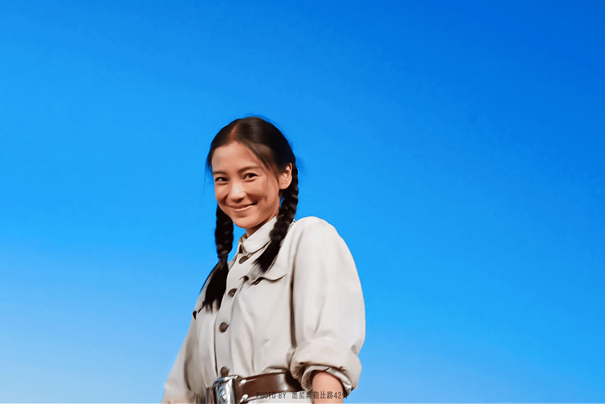 angelababy angelababy “你眼中的点点星光，是我将一生奔赴的