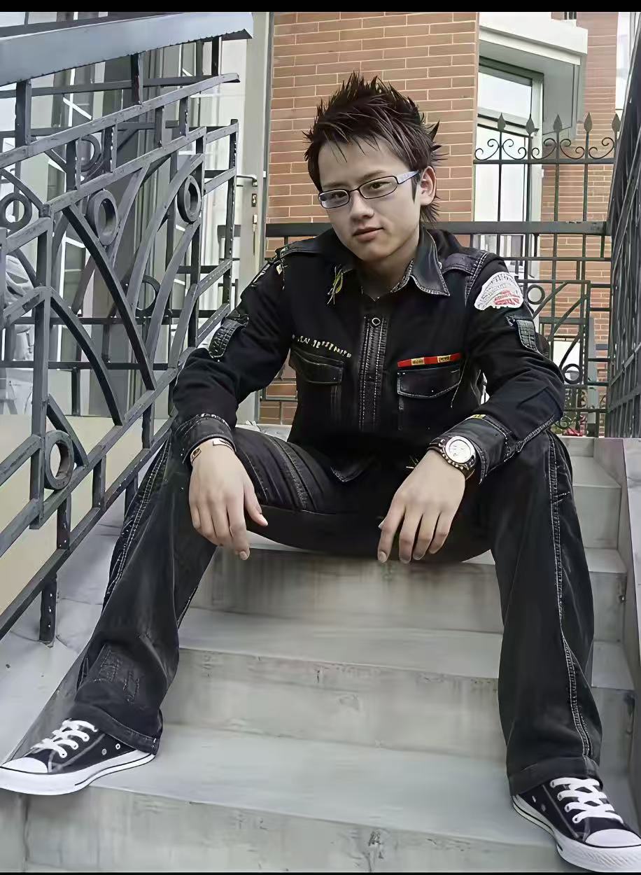 原来张杰以前就这么帅，真是帅了一辈子啊！ ​​​