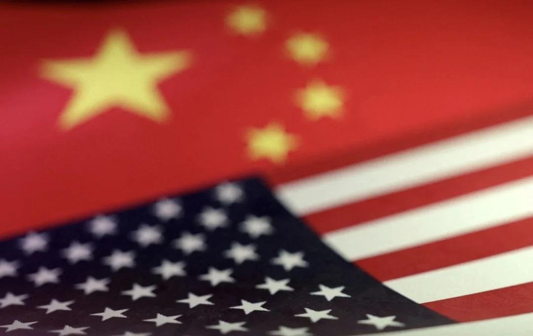 美国准备让35个国家在中美AI里二选一。。
美国国务院起草了一份信函草案，准备致