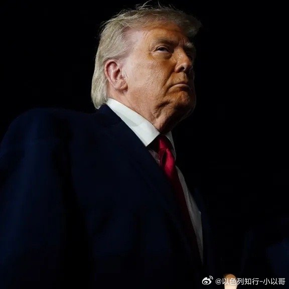 ‼️原来是这么坠毁的美军阿帕奇直升机坠毁过程很神奇。特朗普透露，一架伊朗无人机被