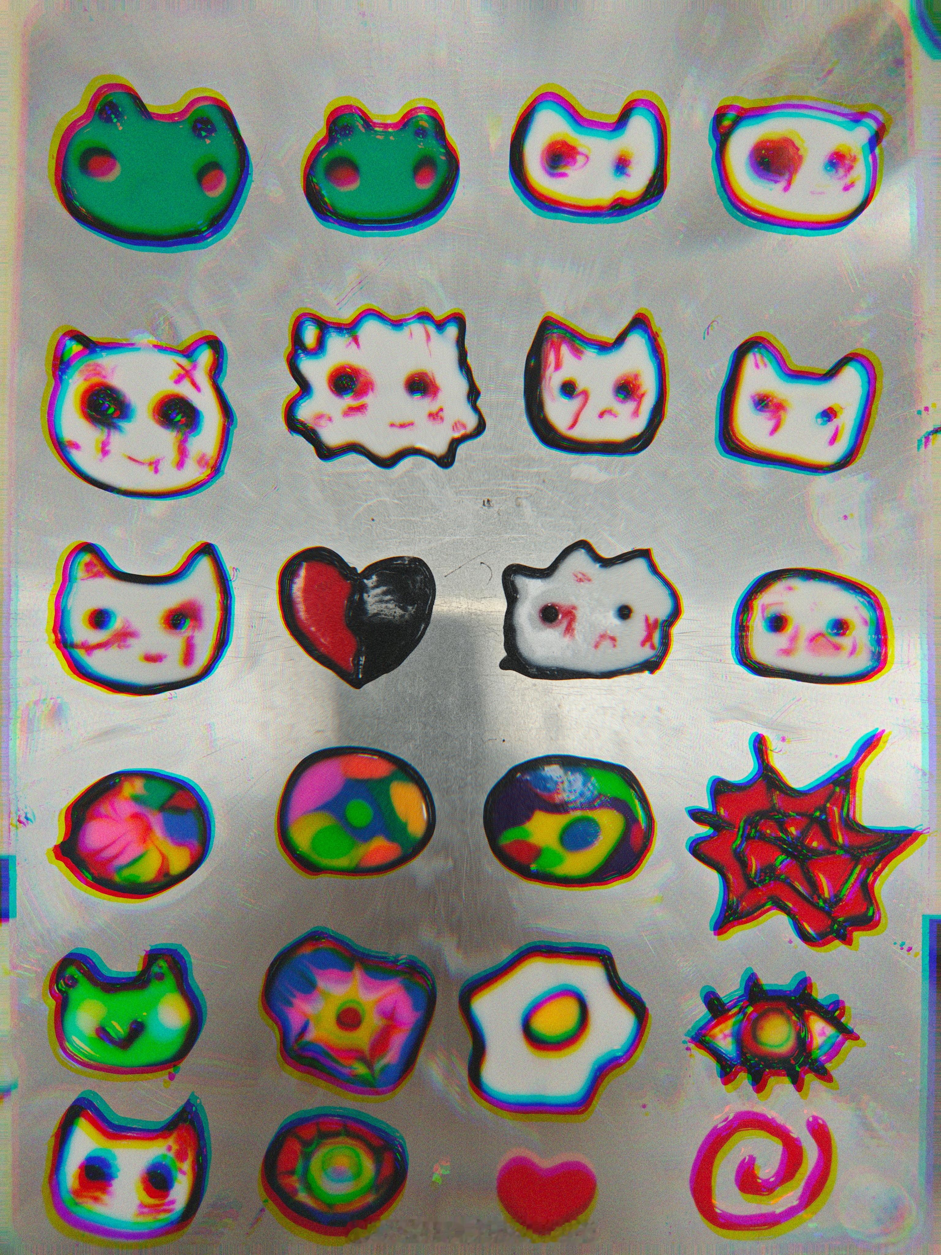 制作了一些这样的烤胶画~将发给这周来off会找我玩的宝≽^⚈⩊⚈^≼ 