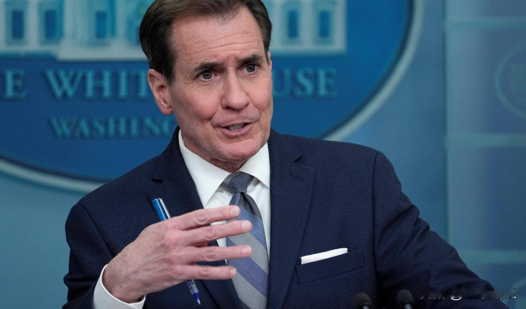 白宫赶紧辟谣，白宫发言人对美媒称，未准备向乌克兰供应核武器，梅德韦杰夫是胡说八道