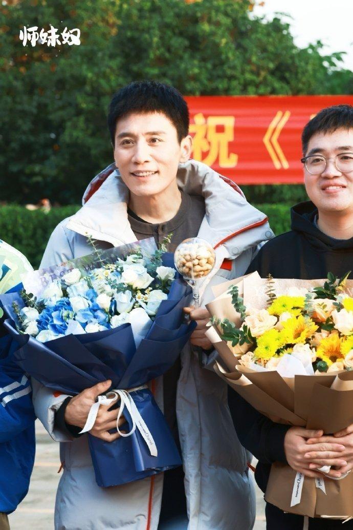  无邪杀青刘烨王影璐新剧杀青 盼到官宣杀青！实力戏骨+潜力小花的组合太可了，民俗