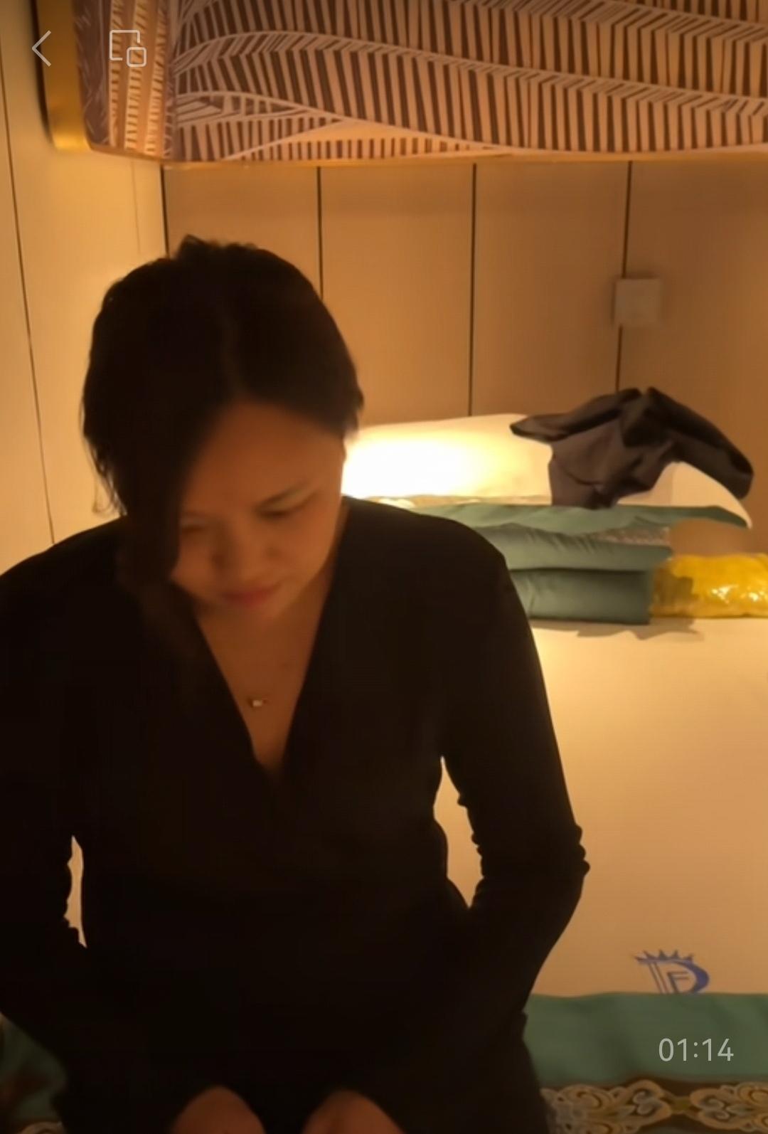 丈夫的背叛，妻子选择原谅但暗藏秘密，家庭矛盾一触即发！


张丽和李明的婚姻已经