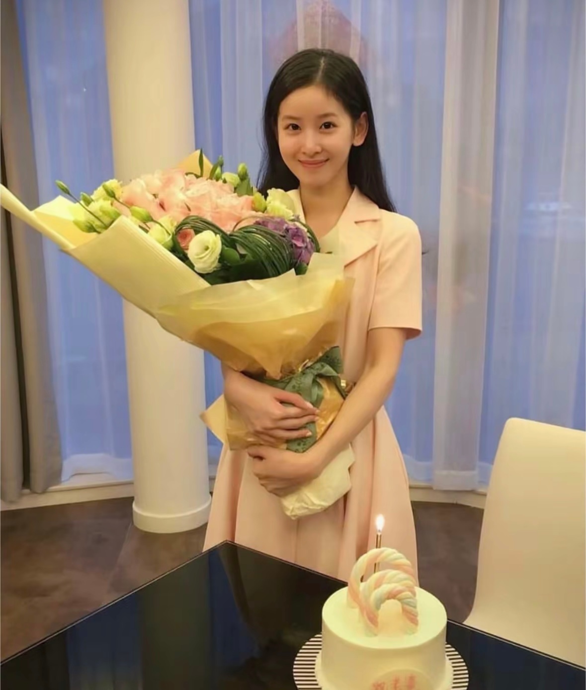 突然想起来Nancy是天蝎座 反差感小白兔鼻祖… 