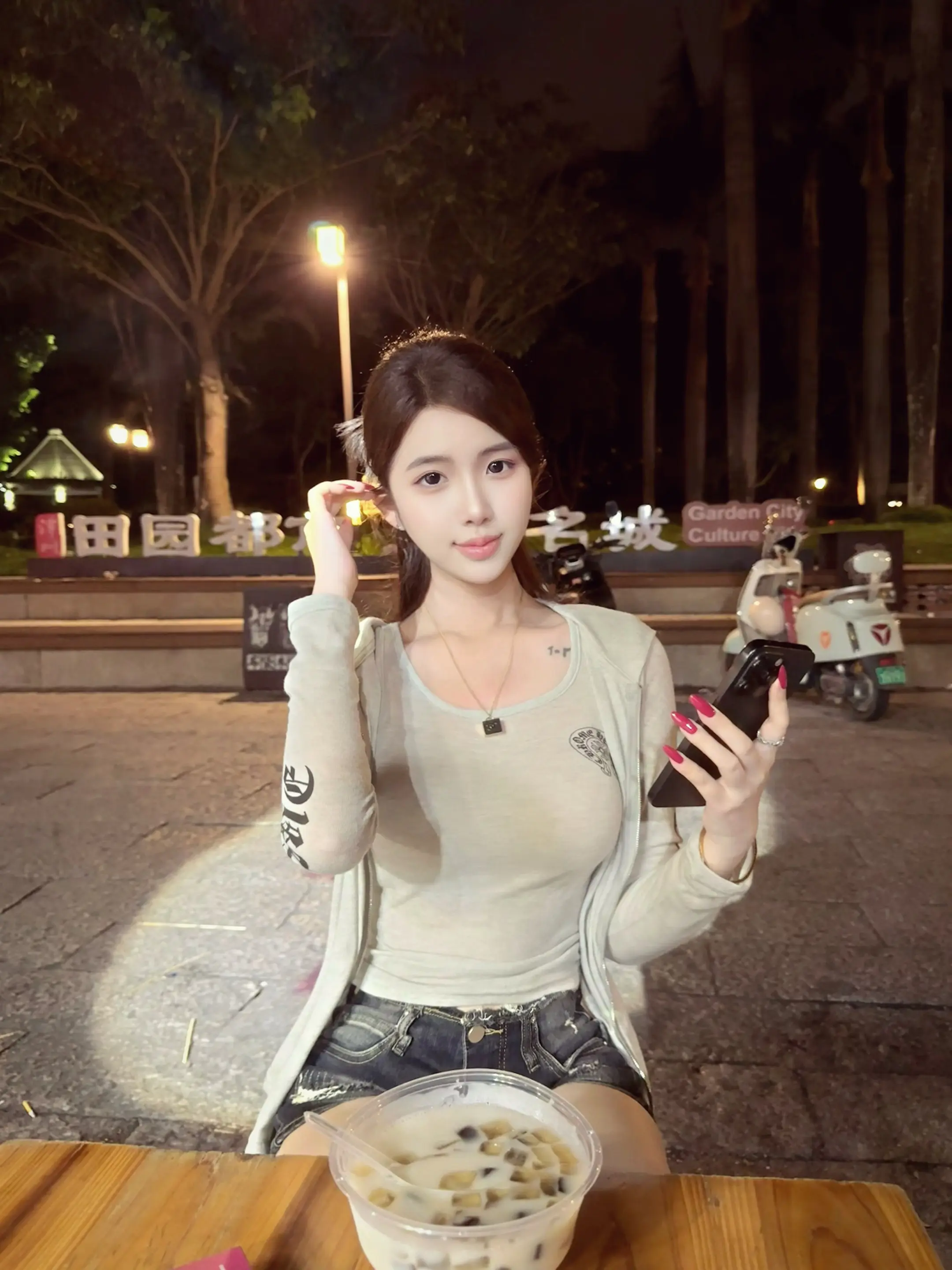 你愿意跟我回漳州吗 我会用我全部资源跟人脉 让你吃上最好吃的四果汤
