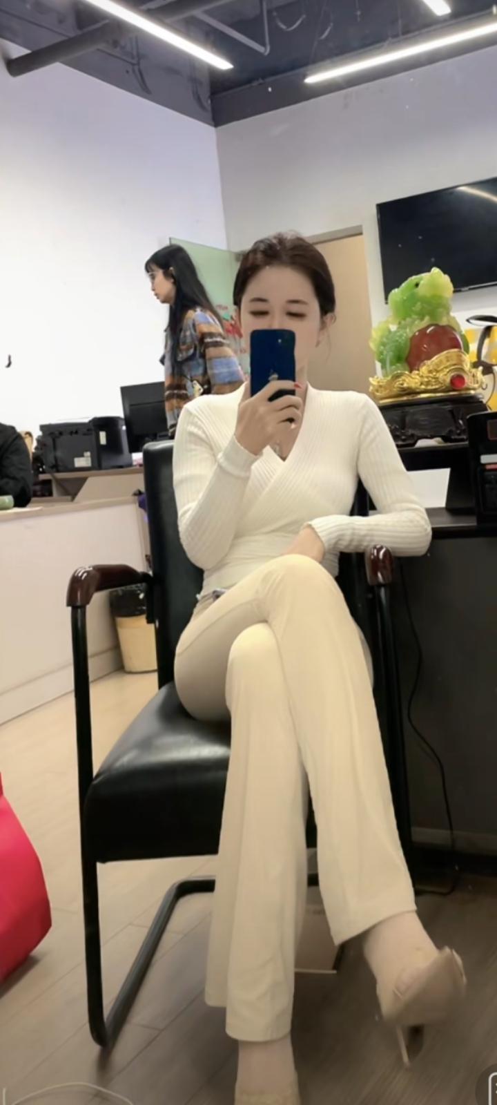 人这一生，来来去去，遇见很多人，也弄丢很多人。有些遗憾说不清，有些情绪道不明，只