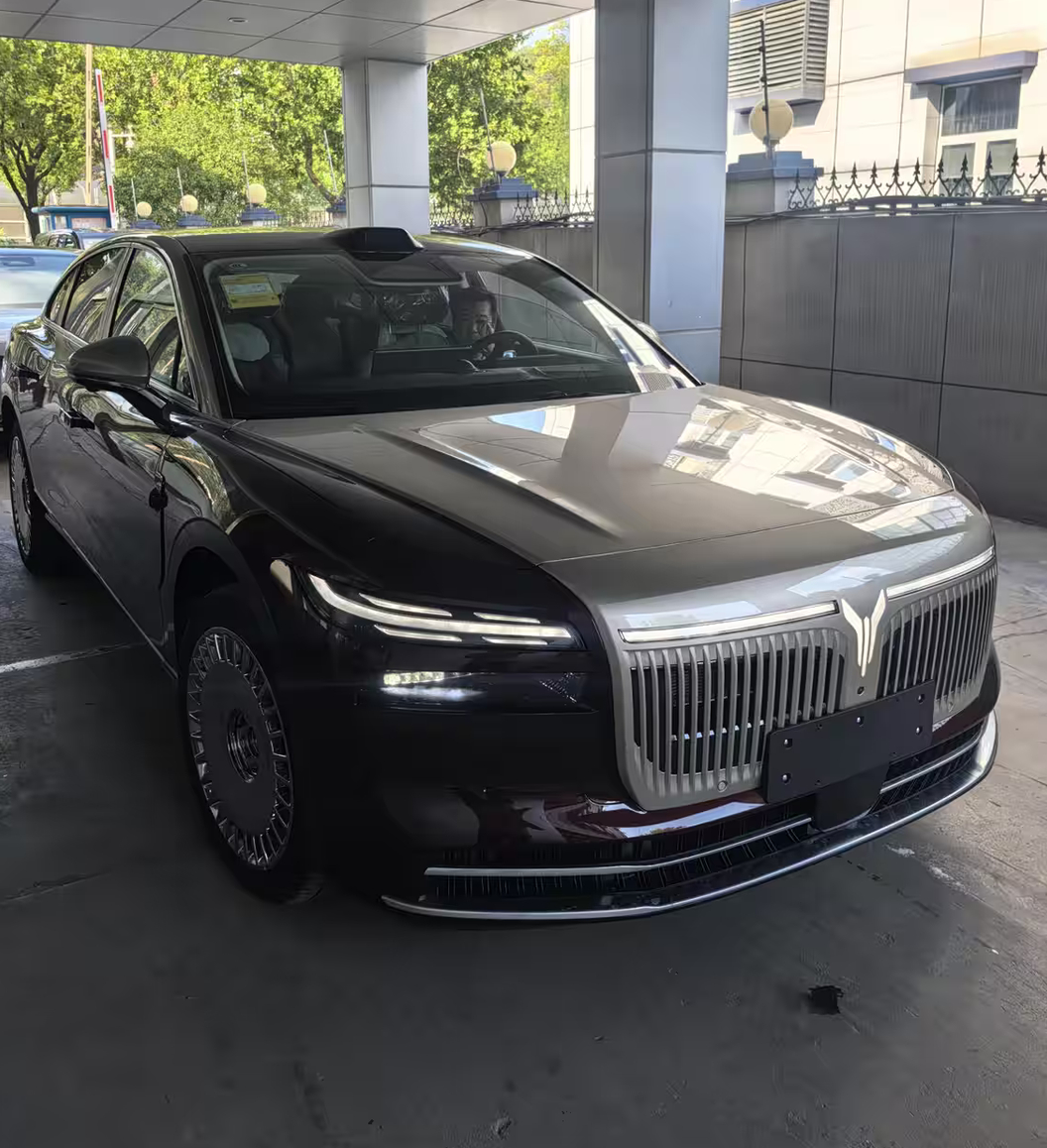 岚图追光L到店实拍，兄弟们觉得咋样？[吃瓜]大v聊车 ​​​