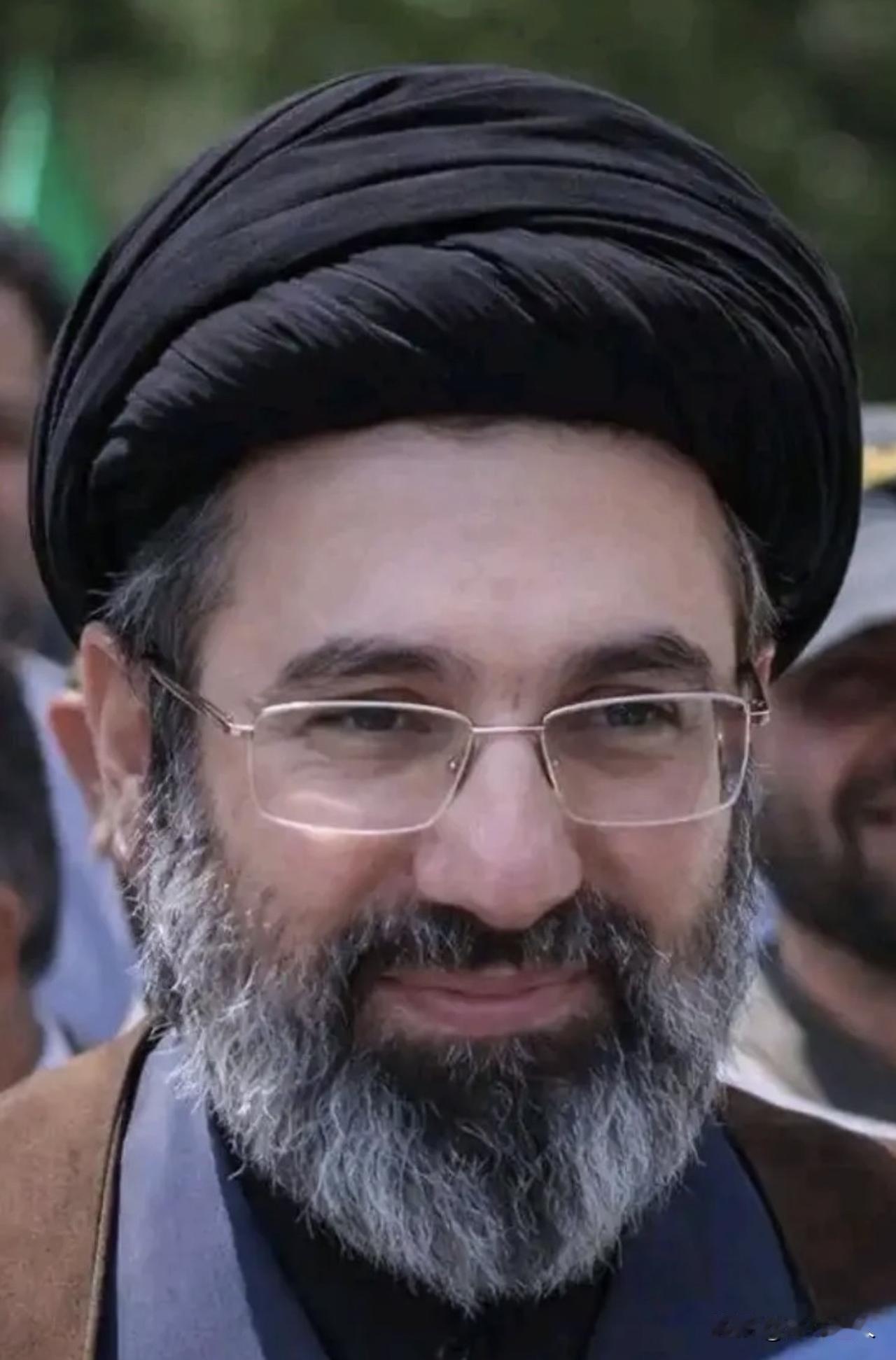 新思维：全世界人民，都应该感谢伊朗

在当今被霸权裹挟、被利益撕裂的世界格局里，