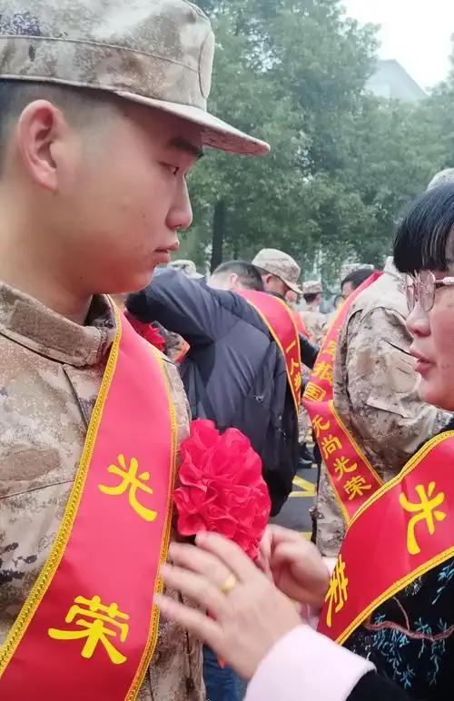 带编入伍！！！基本都是教师编、事业编，暂时没有听说有公务员的。中西部地区较多，就