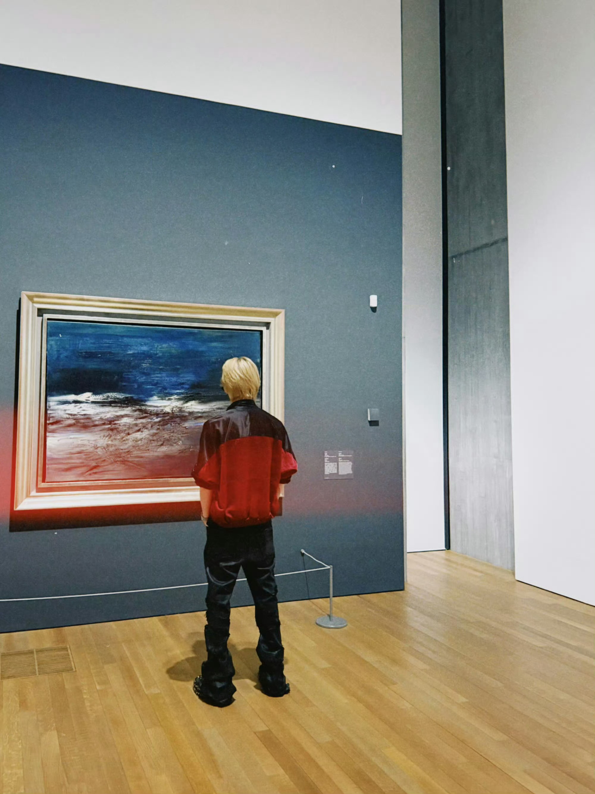 徐明浩 × WART艺术晚高峰 造型图集 📸徐明浩金发看展徐明浩WART艺术晚