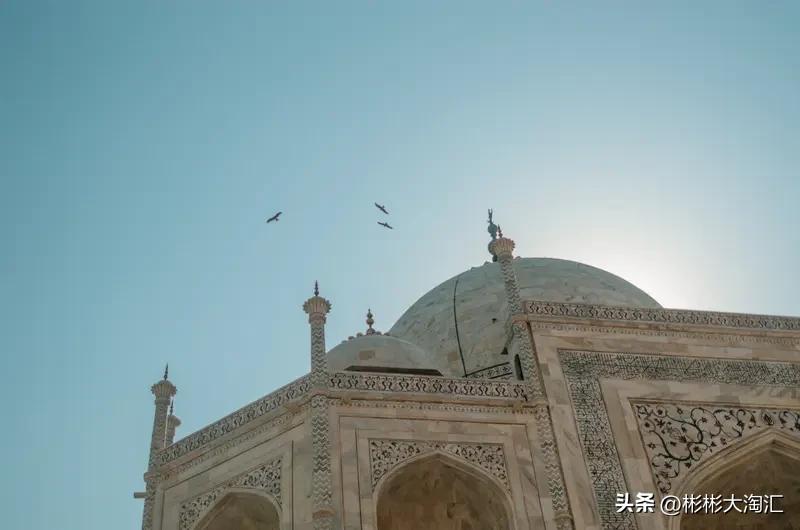 印度总花高价买武器，真不是人傻钱多。印度军队“万国造”的标签，让大家觉得它很有钱