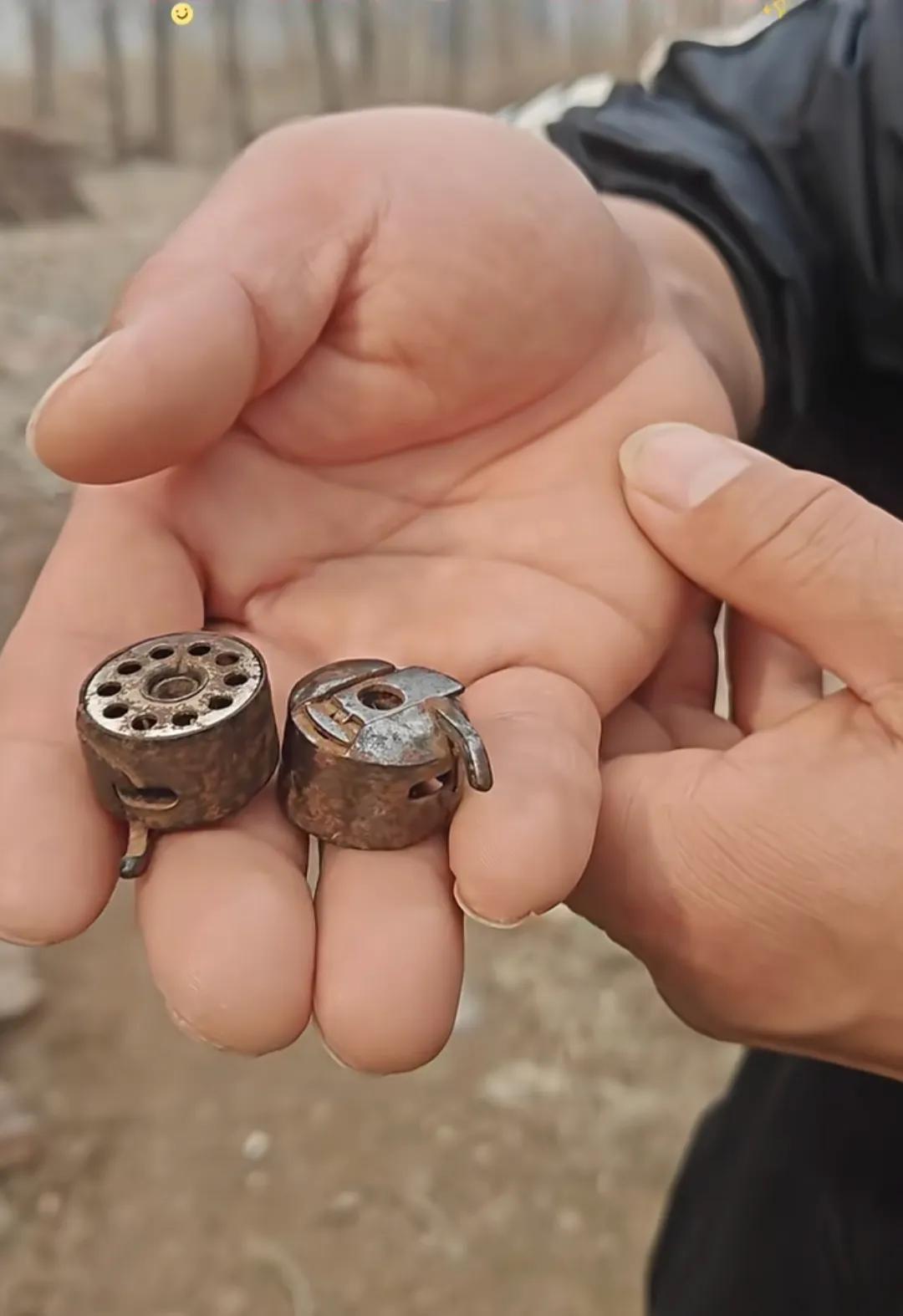 这个东西估计只有60、70后知道它干什么用的，也许有一小部分80后见过，但不一定