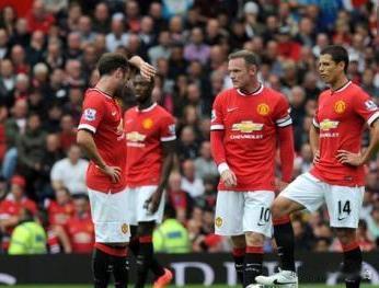 【大冷门！曼联主场1-2负斯旺西 范加尔首秀落败】北京时间8月17日，英超第1轮