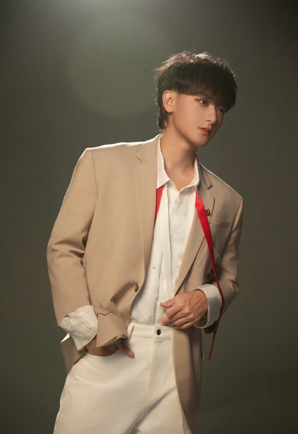 老板谈黄子韬跨界做卫生巾背后老板谈到和黄子韬合作卫生巾背后的故事，从最开始准备做