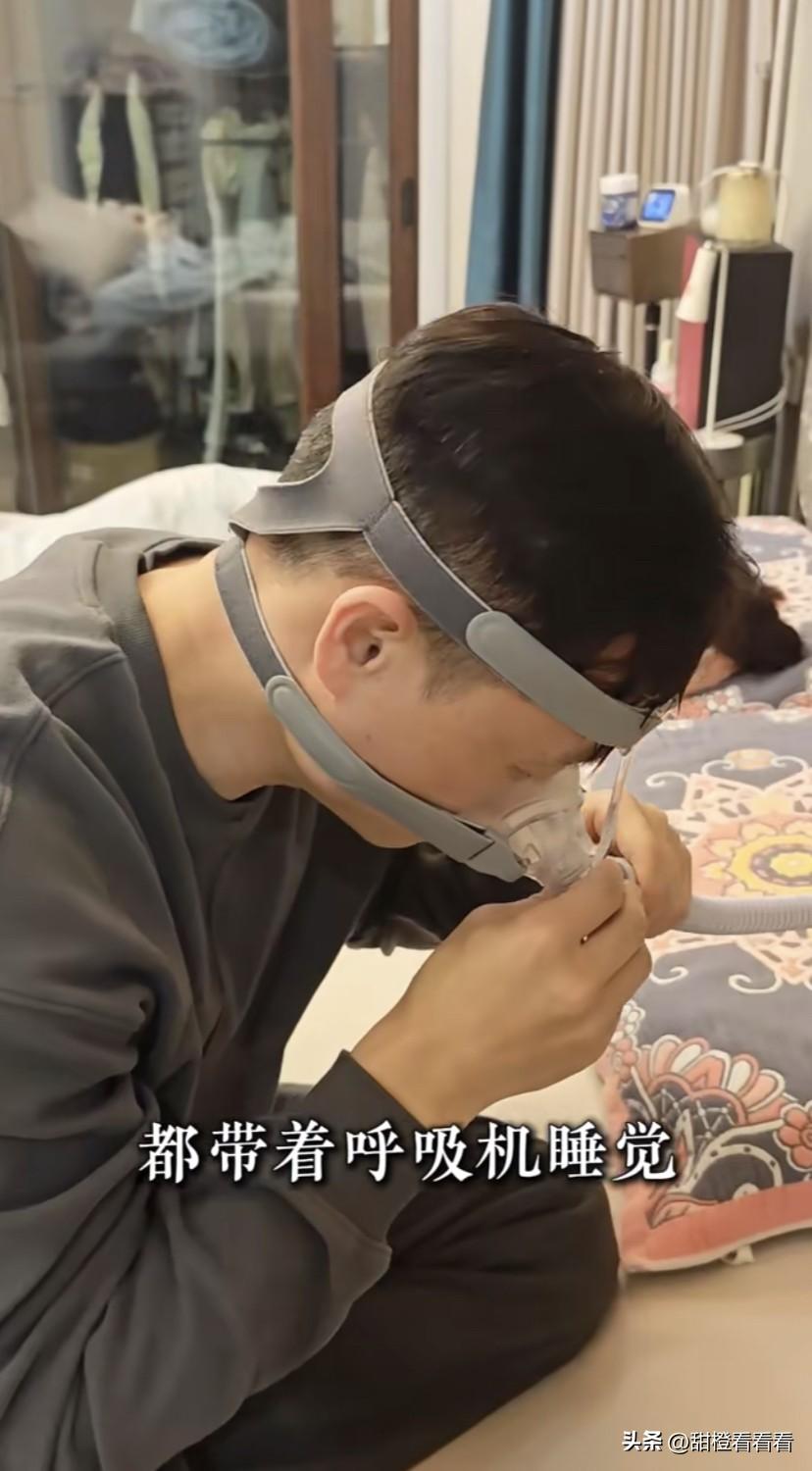 杨威看到张雪峰老师去世的消息，他也感慨自己的身体，人到中年的他居然每天晚上要带着