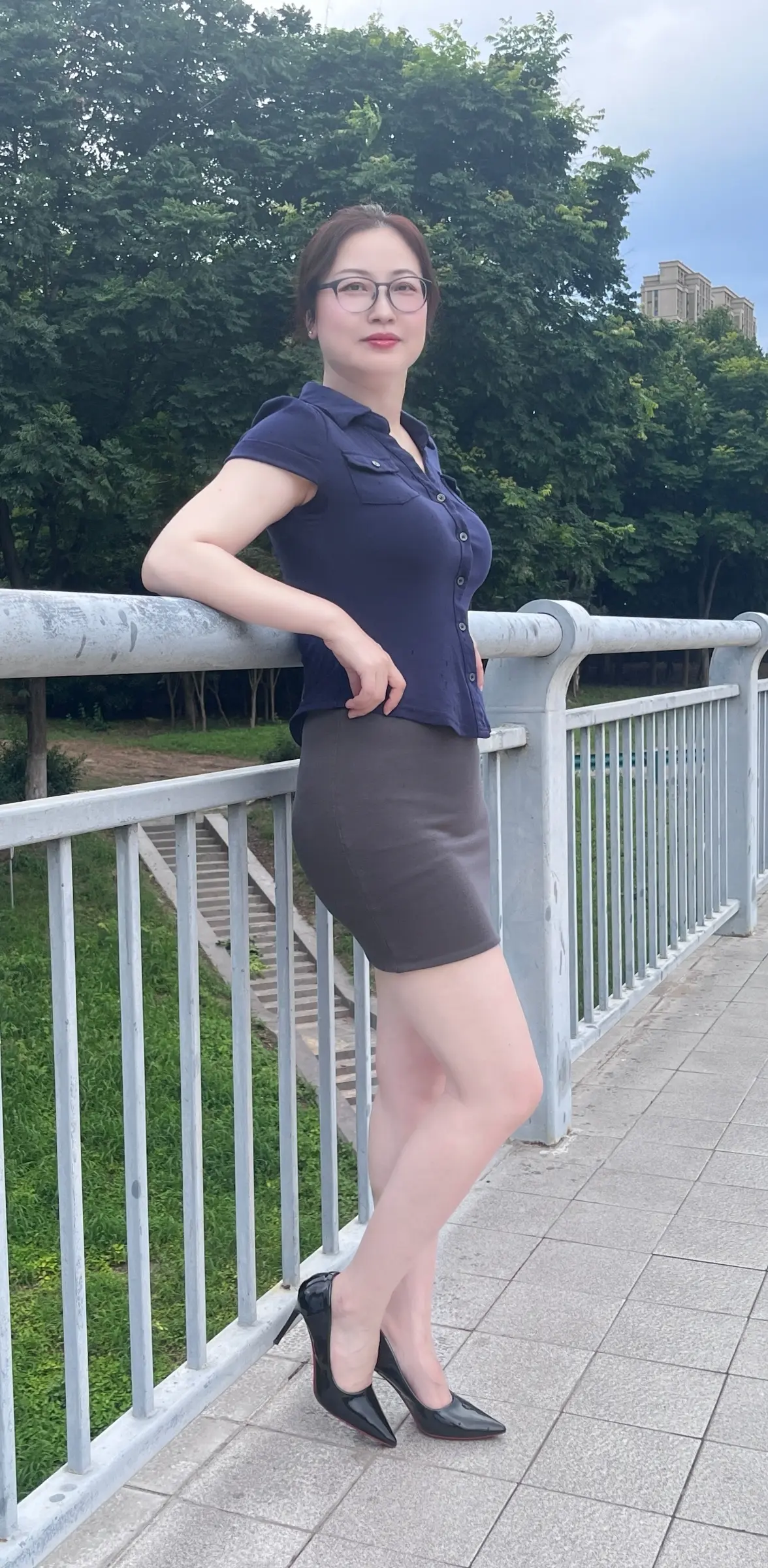 谁对我我就对谁好，我没有很高的情商，也没有处事圆滑的本事，学不会甜言蜜...