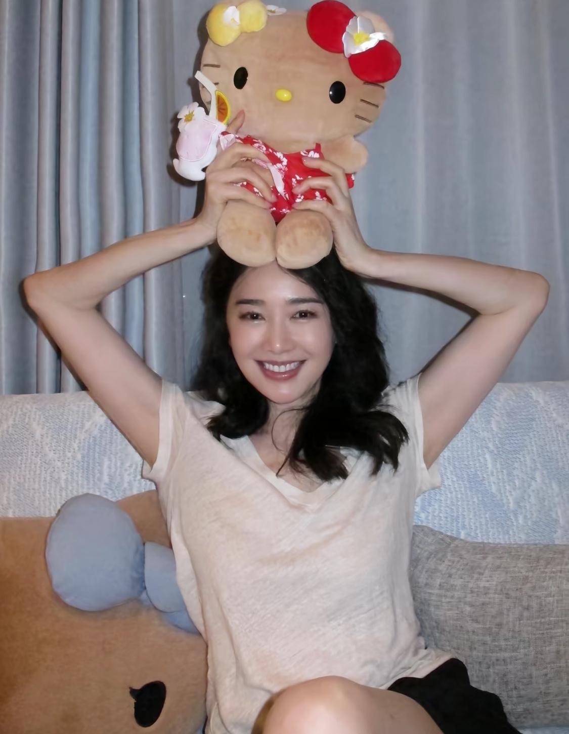 左小青
