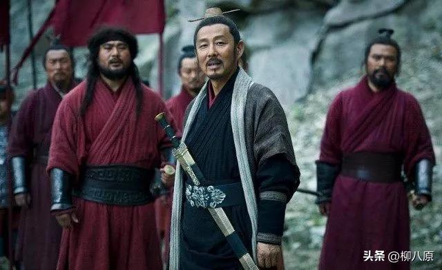 刘邦羞辱过大量下属，甚至还往儒生帽子里尿尿，为什么手下依然如此拥戴他？

因为羞