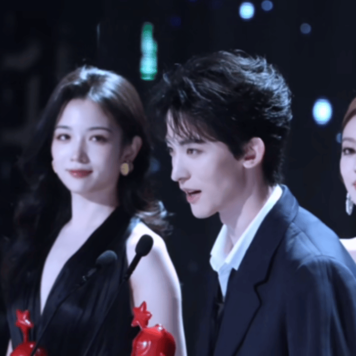 真情侣不怕对比，都好嗑。 