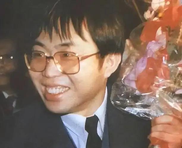 享年74岁
        一代棋圣，天之骄子，传奇人物，儿时小说常听棋圣聂卫平