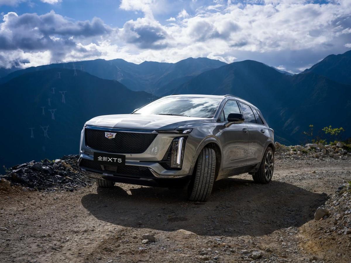 凯迪拉克全新XT5首轮OTA，重塑智能出行新生态
当谈到汽车行业的未来趋势时，智