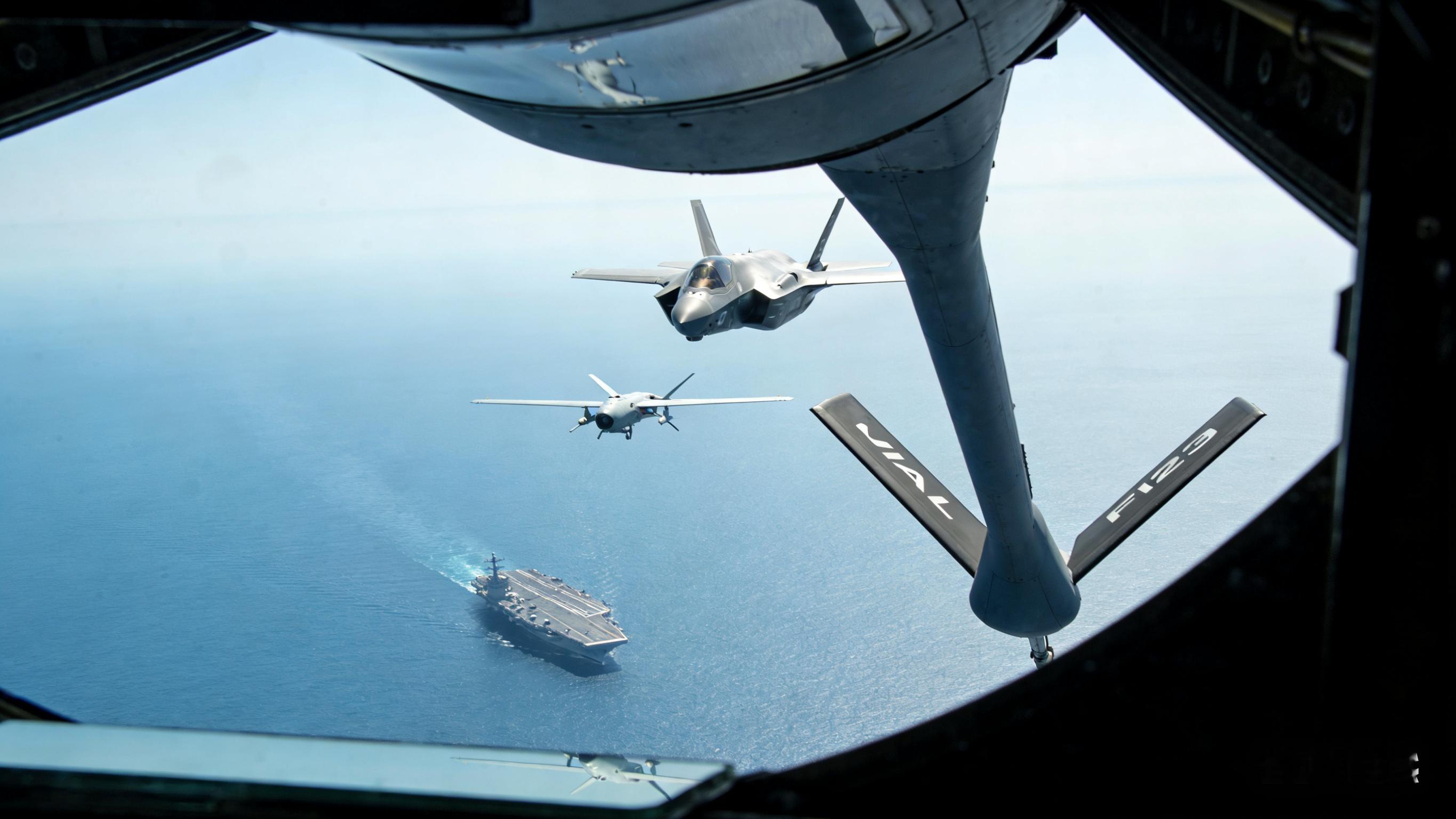 美军击落靠近美航母的伊朗无人机伊朗无人机逼近美军林肯号航母的侦察行动，本质是公海