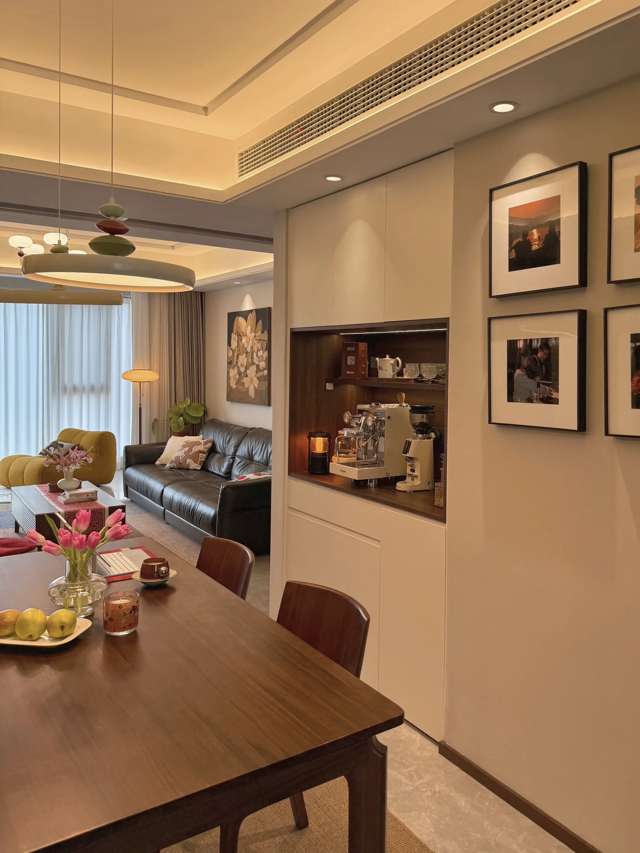 ⚪️🟤⚫️这个配色，真的百看不厌！