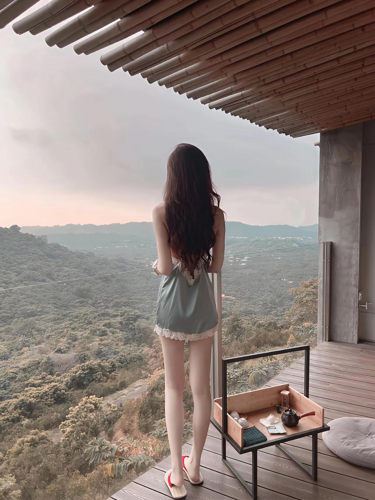 看山心静，看水心宽，何以解忧，唯有山水。