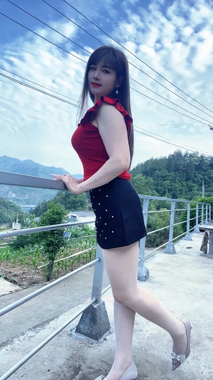 明天就是520了，我想对最爱的你说，春风十里，不及相遇有你，晴空万里...