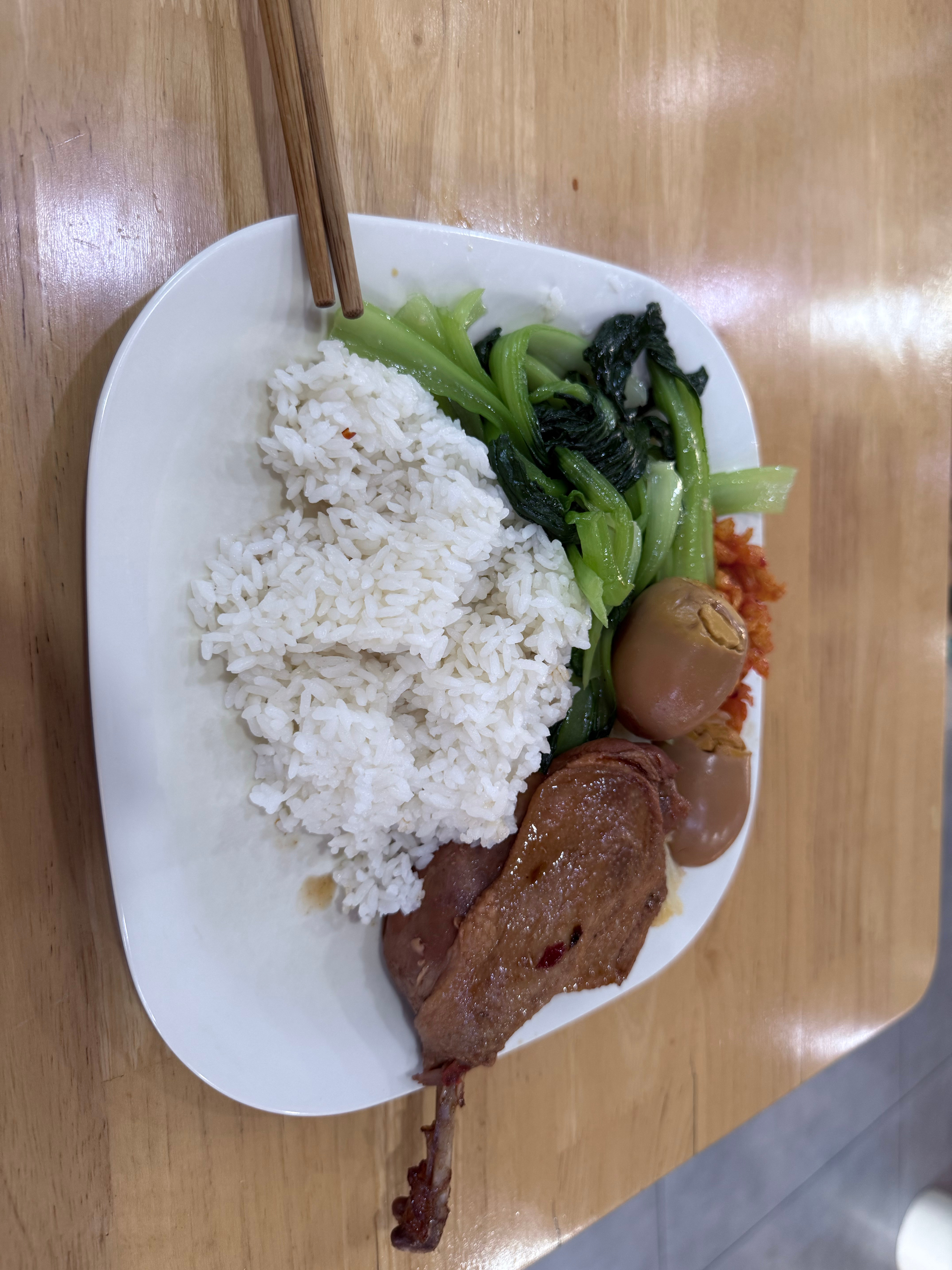 解说怪咔cfpls28 健身打卡 依旧去皮鸭腿饭 米饭吃一半 成都