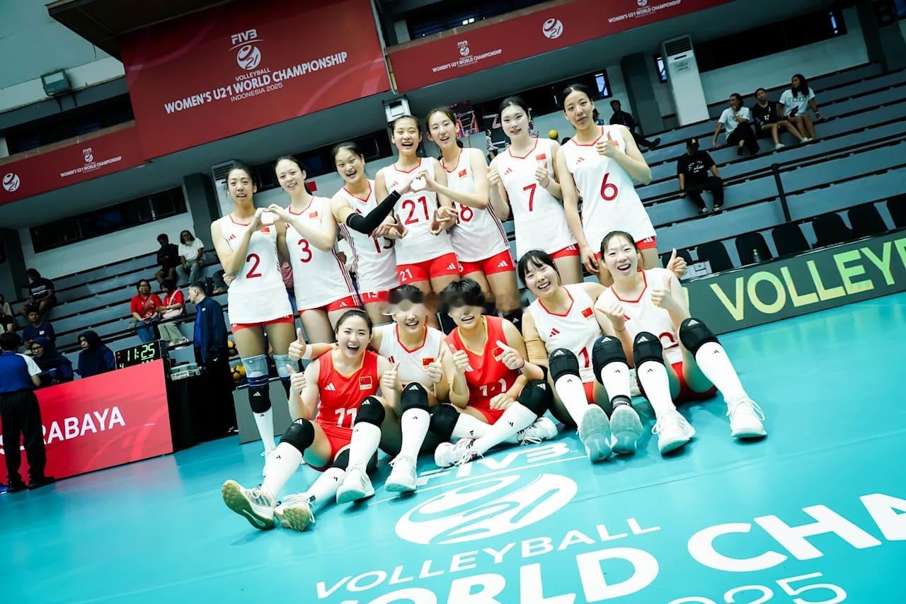 2025年U21女排世锦赛¼决赛中国🇨🇳vs（意大利vs印度尼西亚）胜比赛时