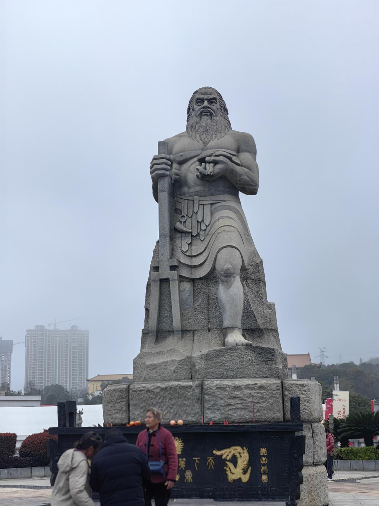 郴州安仁的药王节，人山人海，药山药海