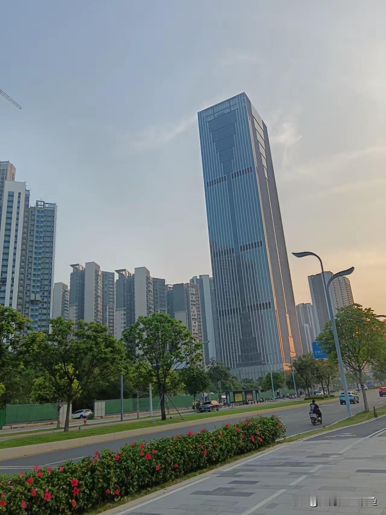 谁能想到，广州地铁14号线捅了“北部发展”的马蜂窝？
 
前几天坐14号线去从化