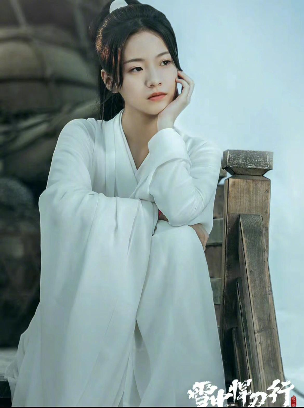 李庚希现在被那么多人吐槽演技，是因为大家都看过她演得姜泥[二哈]《雪中悍刀行》当