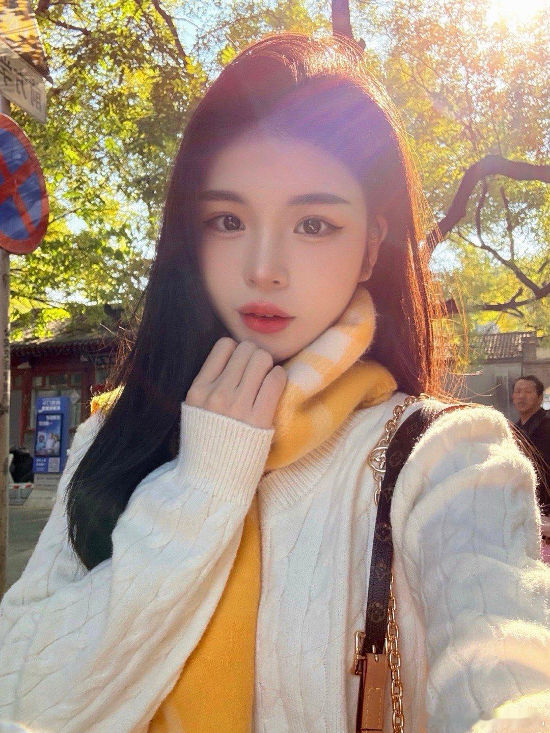 在这个落叶像雪的季节  ​​​